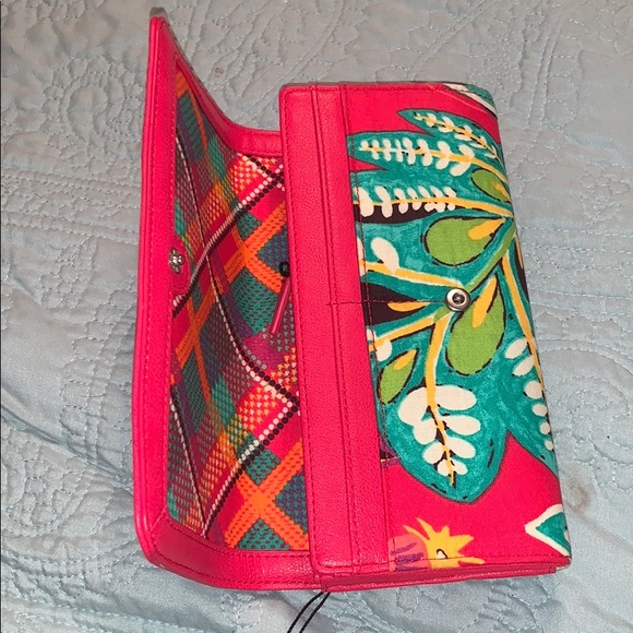 Vera Bradley Bags Nwt Vera Bradley Rfid Protected Wallet Poshmark